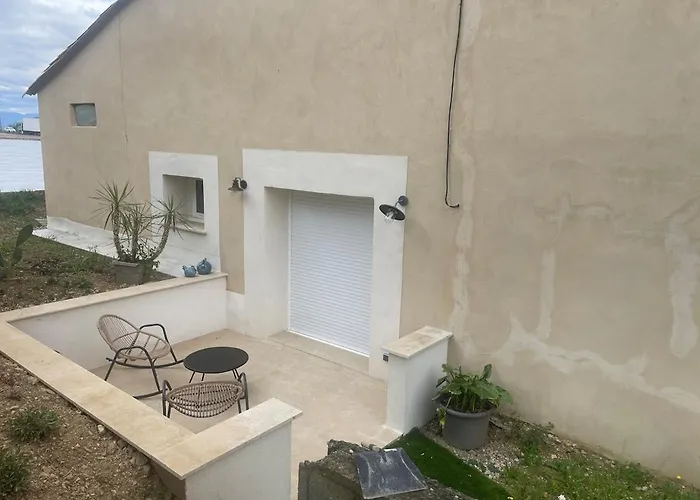 Le Petit Richard Apartment *